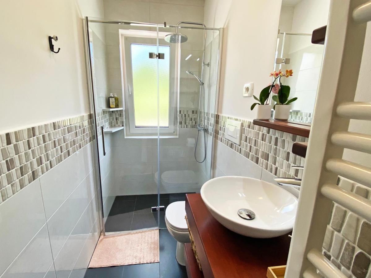 Apartma Jancic Daire Dobrovo Dış mekan fotoğraf